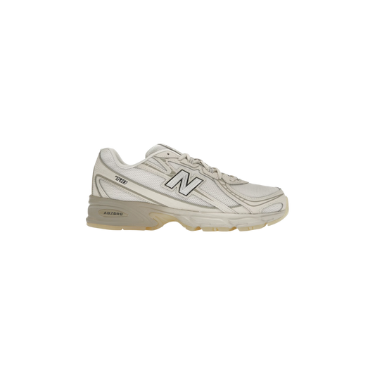 New Balance 740 V2 | MOONBEAM